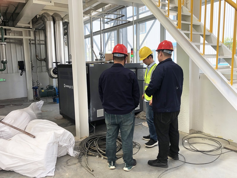 脂類高分子新材料反應釜高溫油溫機「歐能機械」 脂類高分子新材料反應釜高溫油溫機「歐能機械」