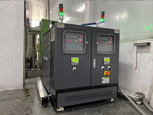 溫控技術(shù)助力鋰電行業(yè)，鋰電混和油溫機在攪拌釜控溫中的應(yīng)用