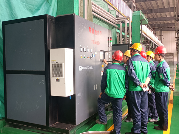 三元前軀體盤式干燥機(jī)400KW有機(jī)熱載體爐 三元前軀體盤式干燥機(jī)400KW有機(jī)熱載體爐