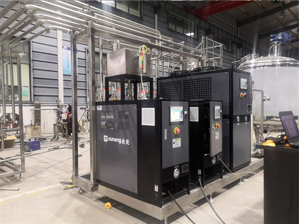 醫藥用高低溫一體機在制藥設備中的應用，控制反應釜的溫度