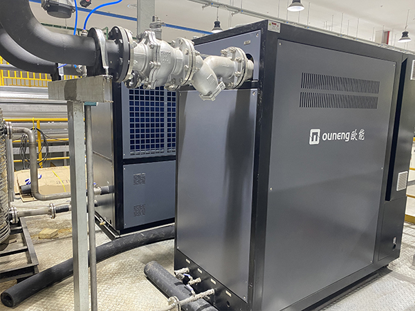 循環油加熱器給反應釜控溫，塑料薄膜生產線的節能選擇