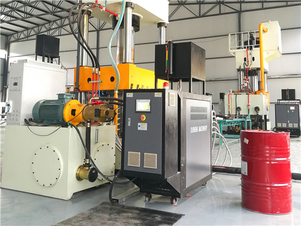 復合材料油溫機價格貴嗎？「歐能機械」內部價格表告訴您答案