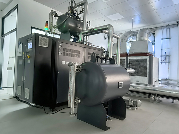 管式反應(yīng)器物料加熱超高溫模溫機(jī) 管式反應(yīng)器物料加熱超高溫模溫機(jī)