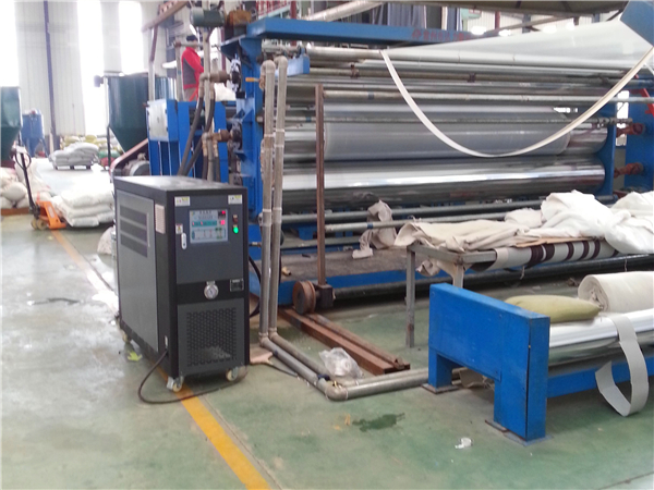 模溫機作業現場 模溫機作業現場