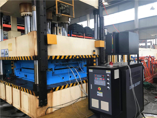 高溫油溫機 高溫油溫機