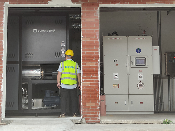 涂料添加劑產(chǎn)品防爆電加熱導(dǎo)熱油爐 涂料添加劑產(chǎn)品防爆電加熱導(dǎo)熱油爐