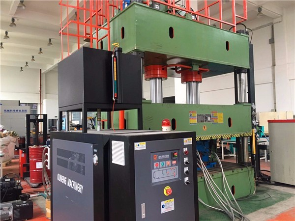 模溫機如何實現準確控溫？必要條件了解一下